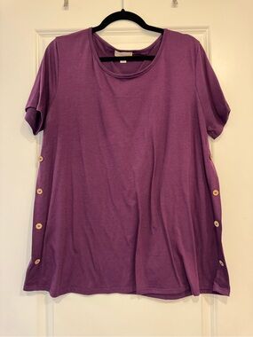 Purple Button-Accent Women’s Short Sleeve Top